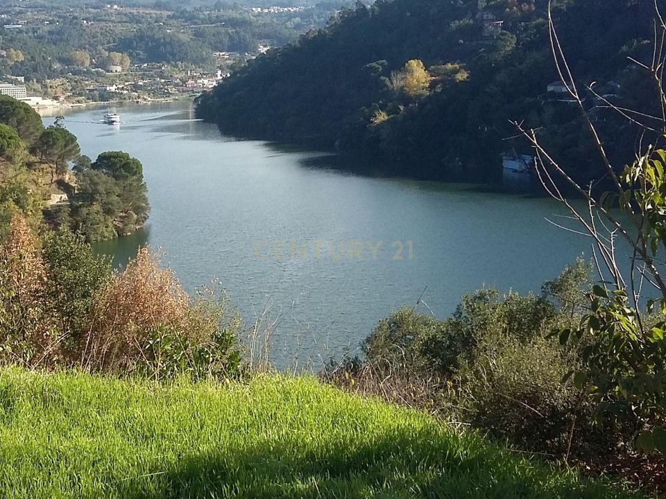 Helårsgrund i Penhalonga e Pacos de Gaiolo, Porto - foto 2