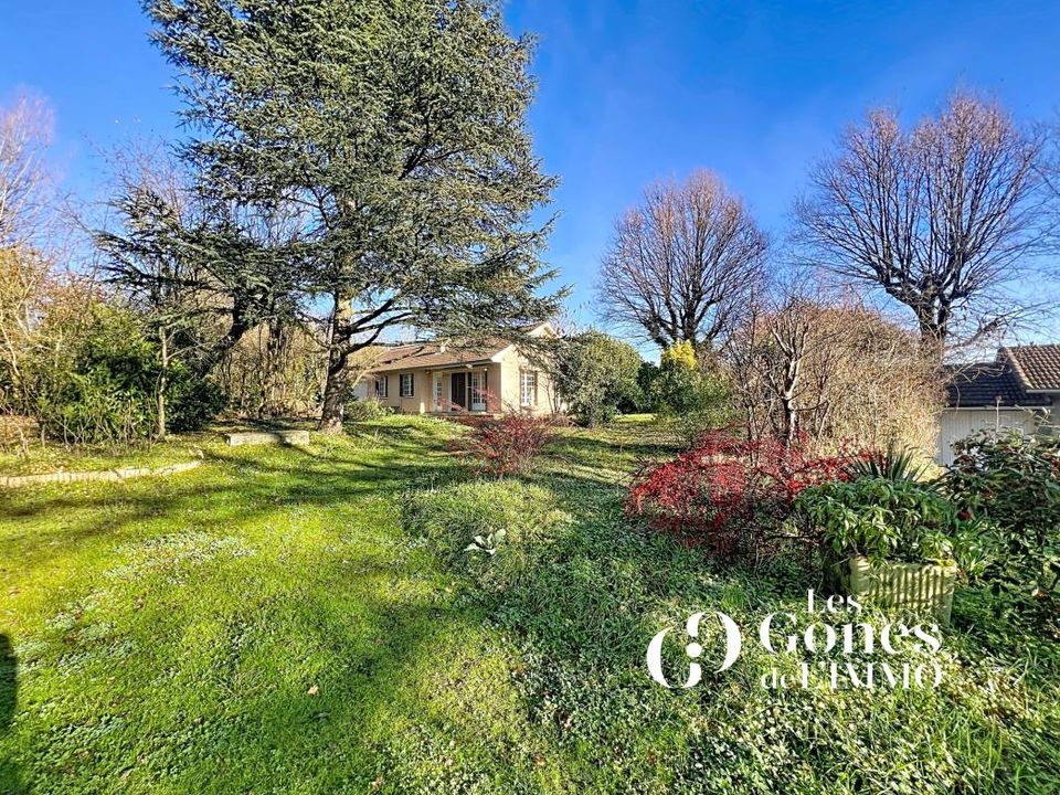 Villa i Saint-Genis-les-Ollières, Rhone - foto 1