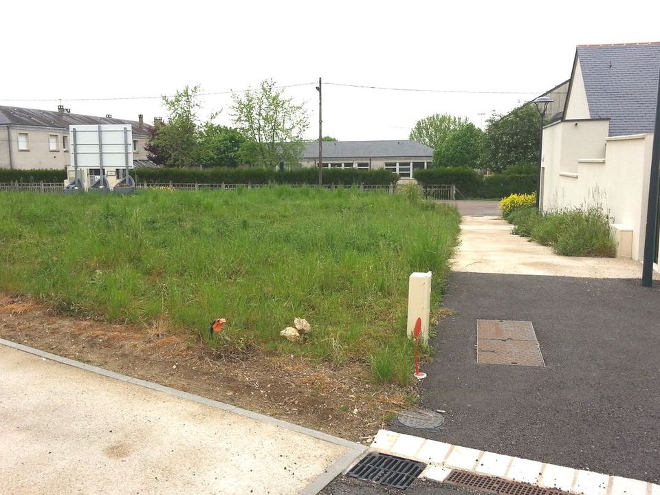 Helårsgrund i Neuvy-le-Roi, Indre-et-Loire - foto 2