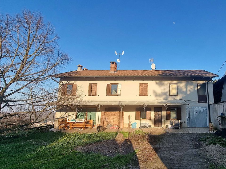 Landejendom i Rocca D'Arazzo, Asti - foto 1