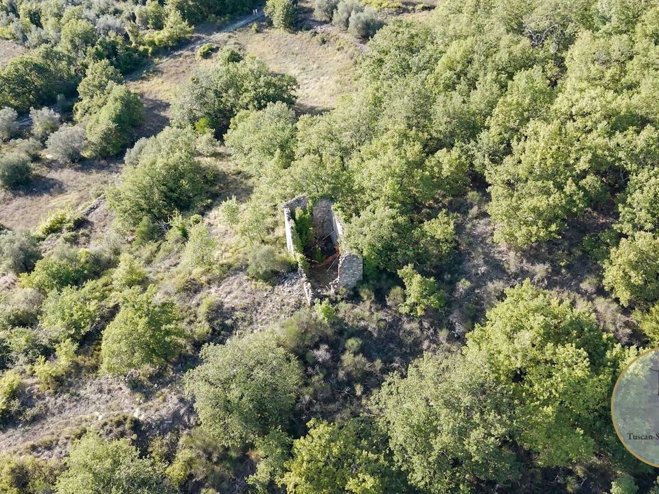 Helårsgrund i Parrano, Terni - foto 2
