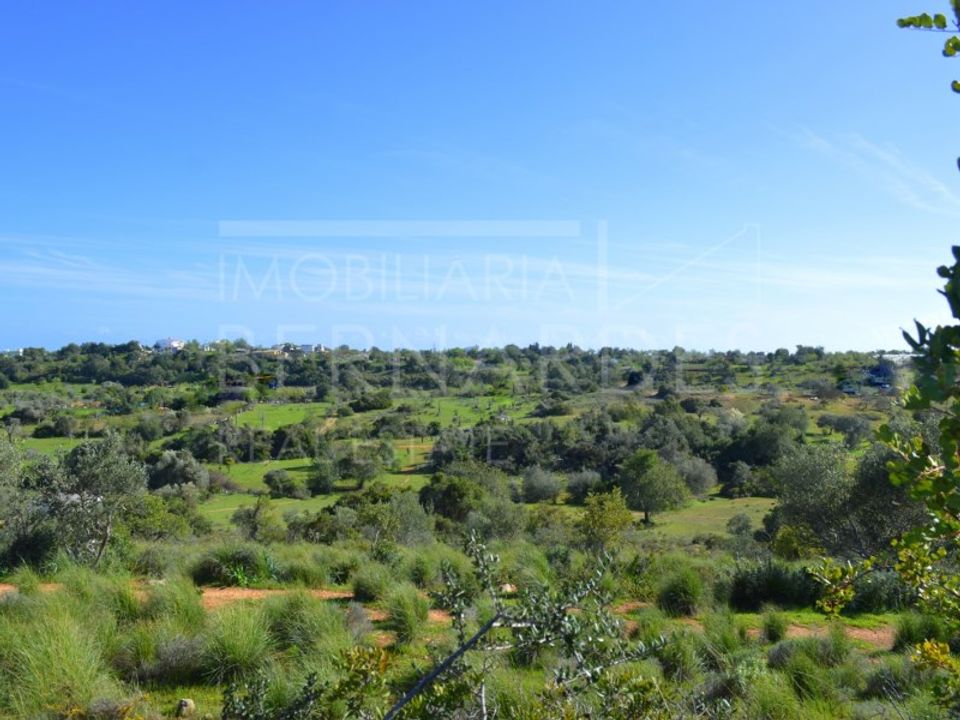 Helårsgrund i Quelfes, Faro - foto 1