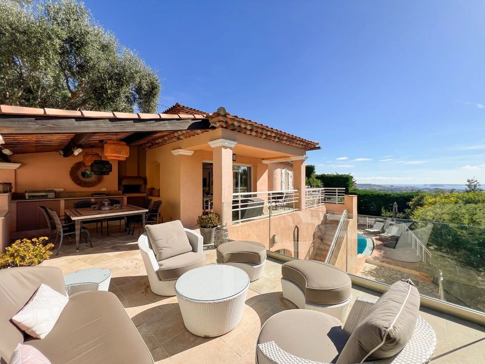 Villa i Mandelieu-la-Napoule, Alpes-Maritimes - foto 2