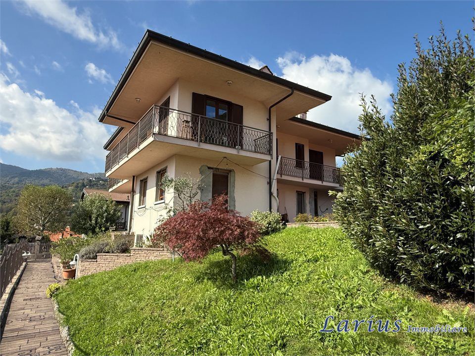 Villa a Asso, Como - foto 1