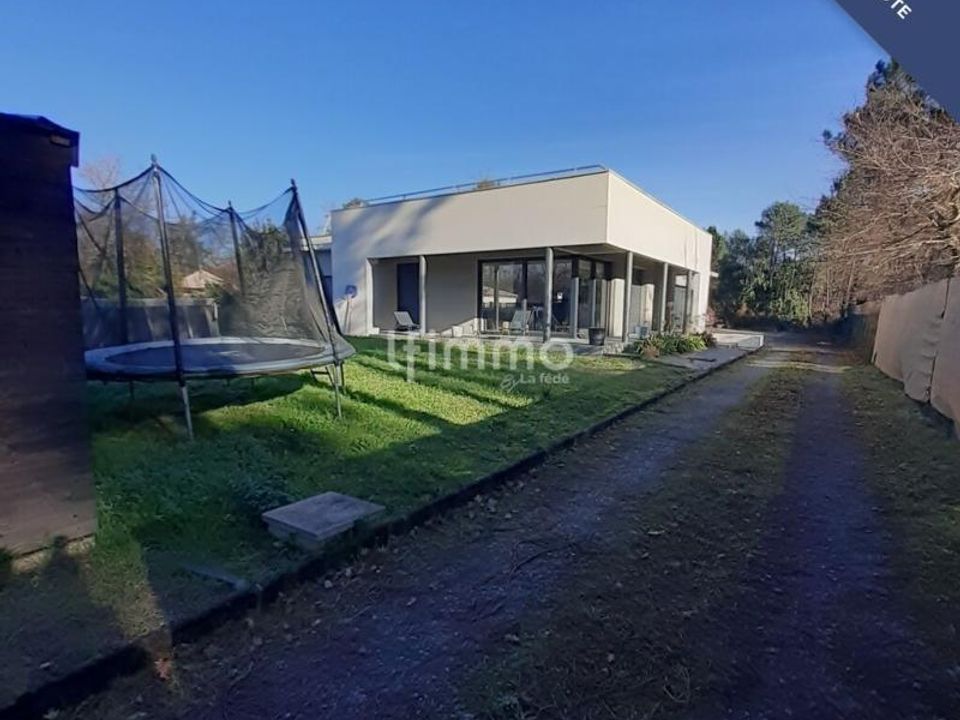 Villa i Le Pian-Medoc, Gironde - foto 1