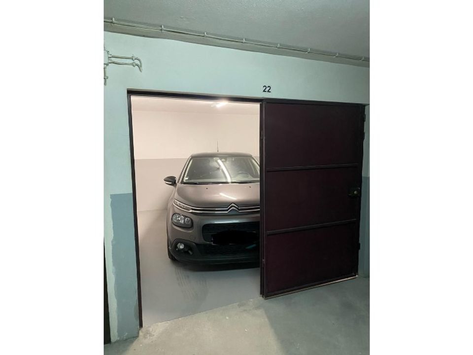 Garage i Vila Nova de Famalicao, Braga - foto 2