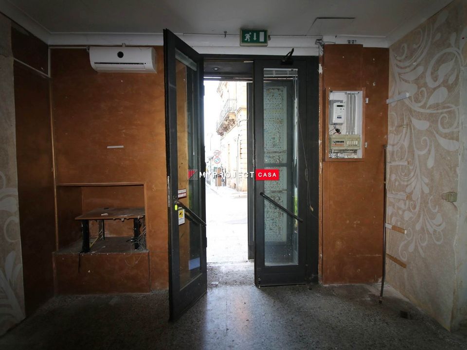 Erhvervsejendom i Martina Franca, Taranto - foto 5