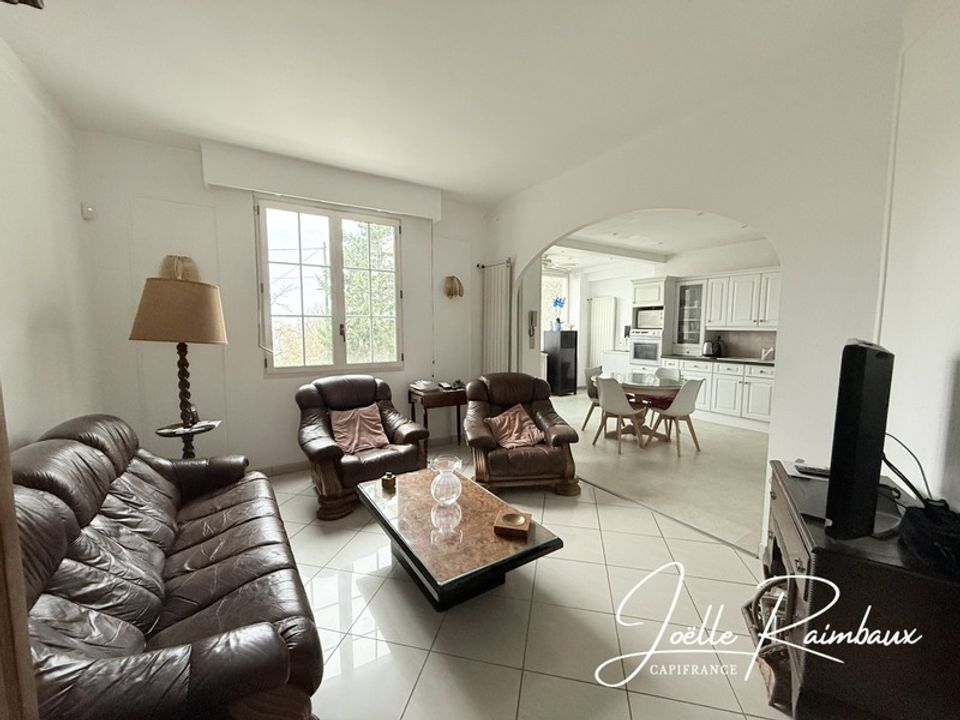 Villa i Chennevieres-sur-Marne, Val-de-Marne - foto 4