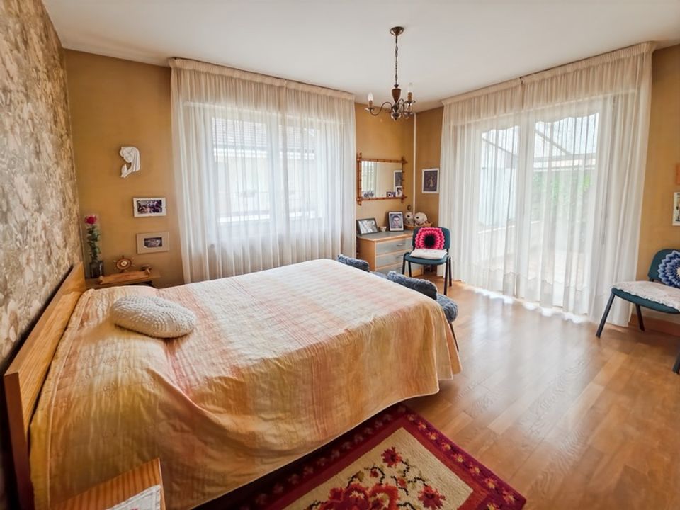 Villa i Lons-le-Saunier, Jura - foto 4