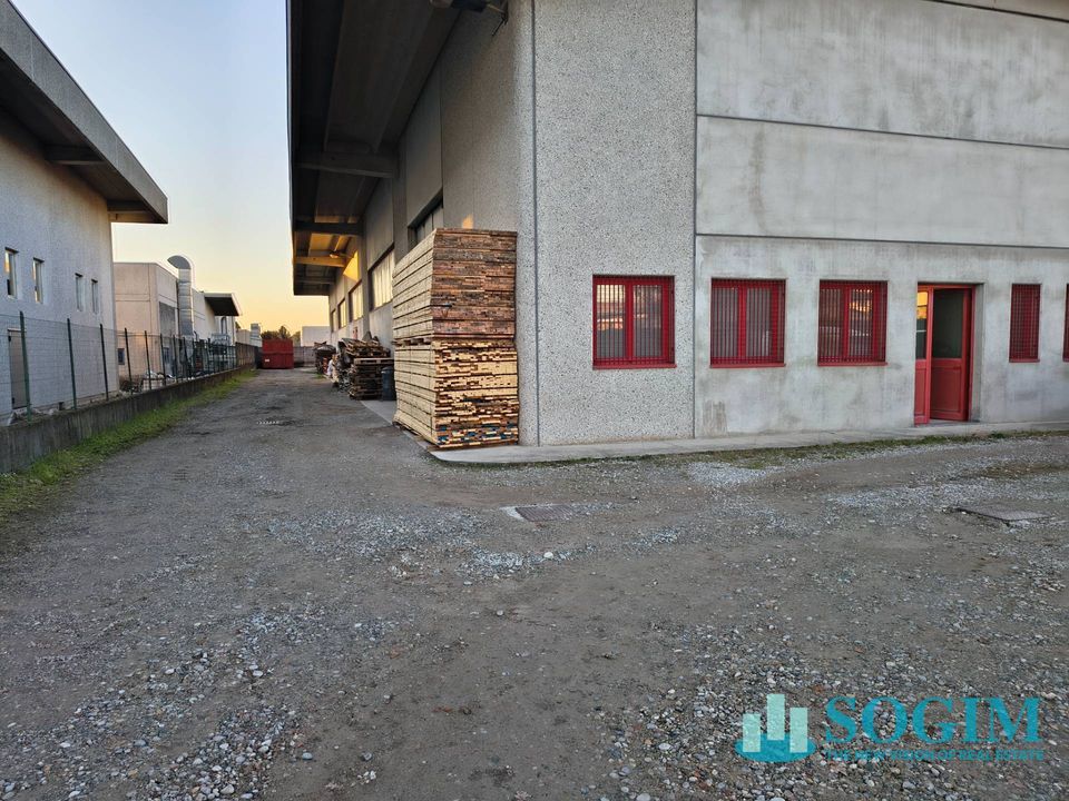Erhvervsejendom i Seveso, Monza and Brianza - foto 1