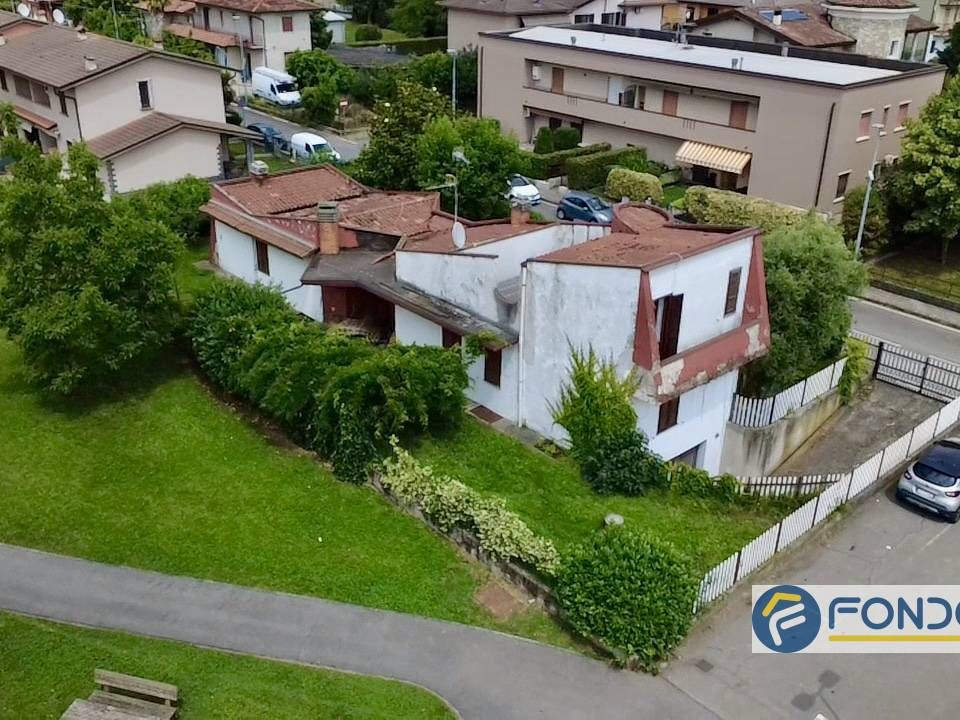 Villa i Capriolo, Brescia - foto 1
