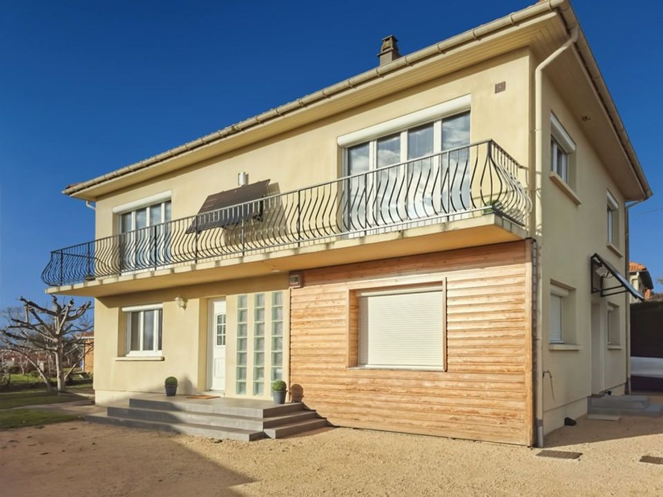 Villa a Cournon-d'Auvergne, Puy-de-Dome - foto 1