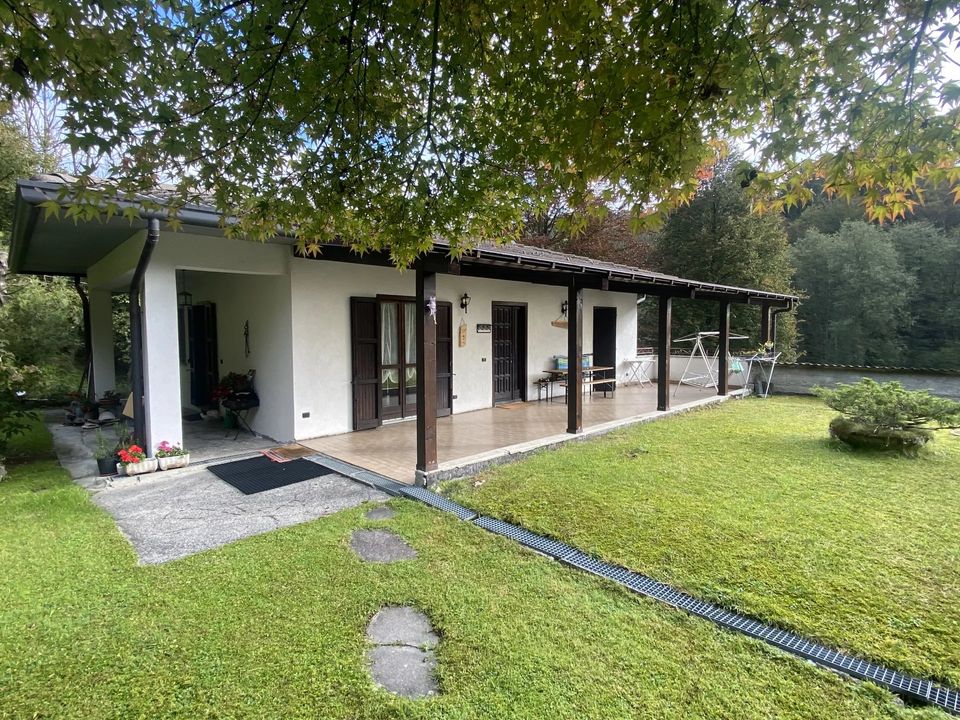 Villa i Alta Valle Intelvi, Como - foto 1