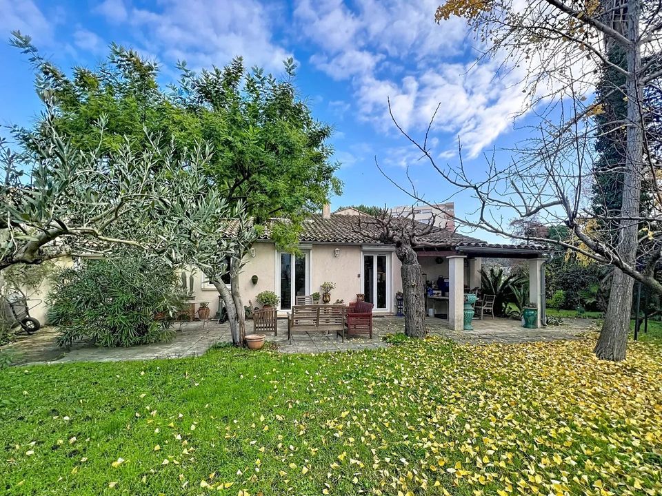 Villa i Le Cannet, Alpes-Maritimes - foto 1
