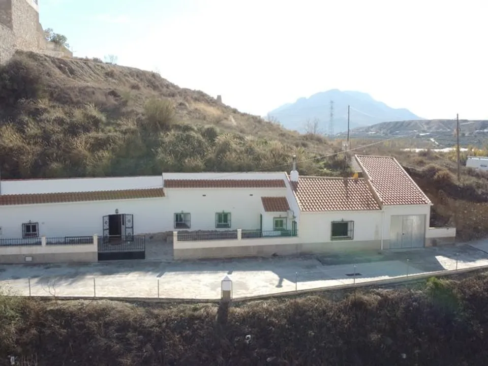 Landejendom i Cortes De Baza, Granada - foto 1