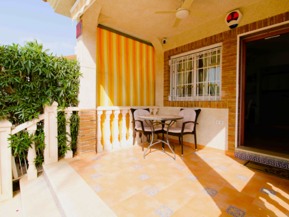 Villa in Los Dolses, Alicante - photo 4