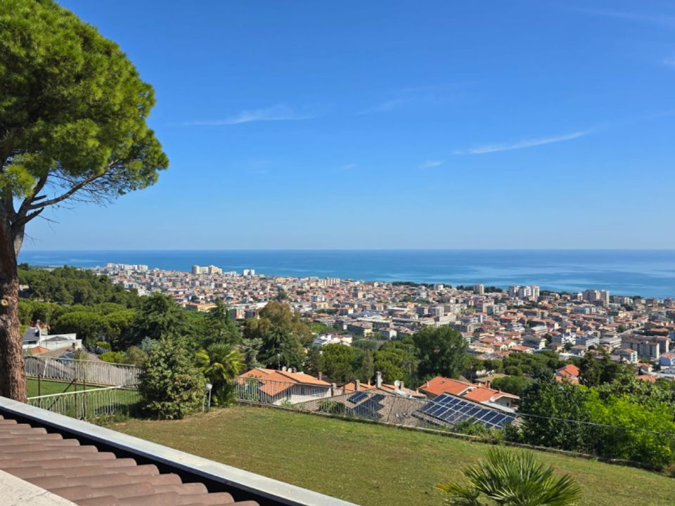 Villa - Montesilvano Marina, Pescara - photo 3
