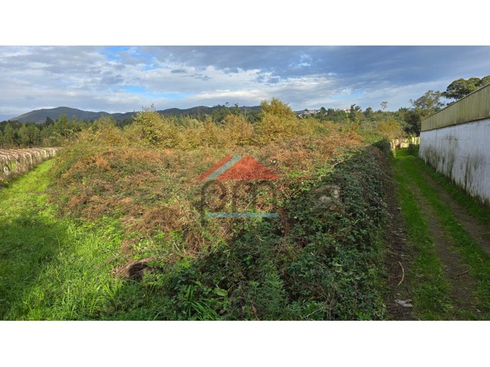 Helårsgrund i Bela, Viana do Castelo - foto 1