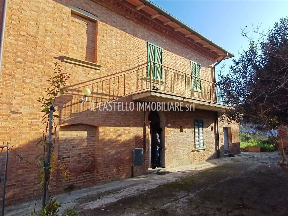 Casa adosada en Torrita di Siena, Siena - foto 1