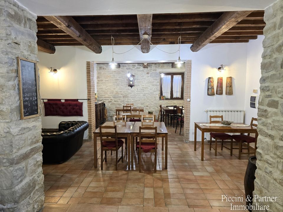 Erhvervsejendom i Gubbio, Perugia - foto 5