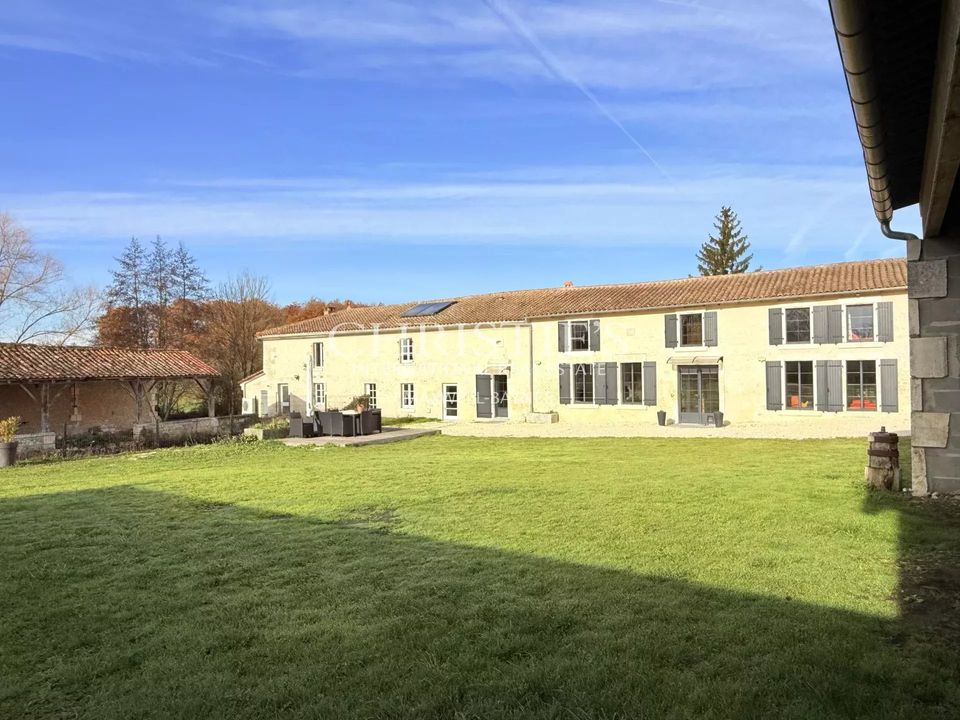 Villa i Barbezieux-Saint-Hilaire, Charente - foto 2