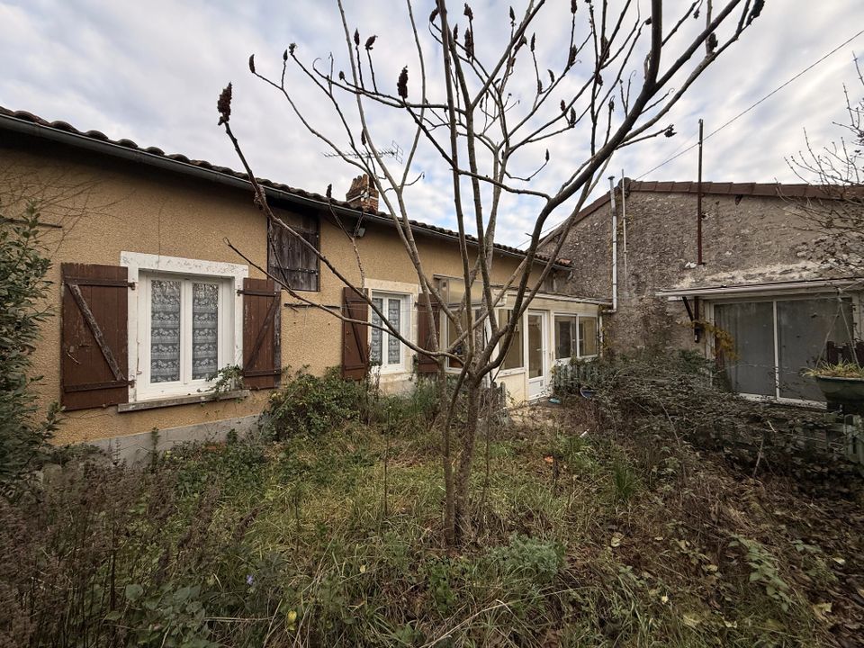 Villa i Saint-Gourson, Charente - foto 1