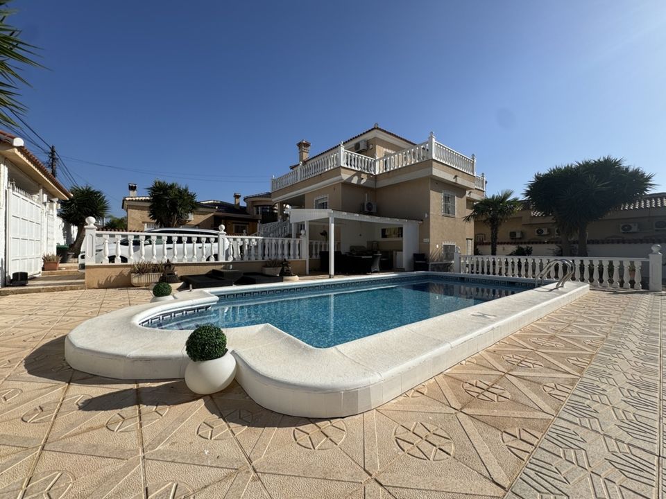 Villa i Ciudad Quesada, Alicante - foto 1