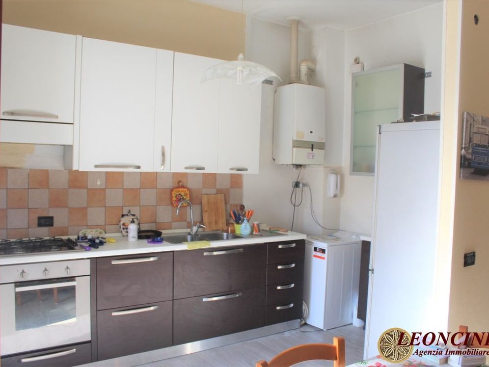 Lejlighed i Villafranca in Lunigiana, Massa and Carrara - foto 1