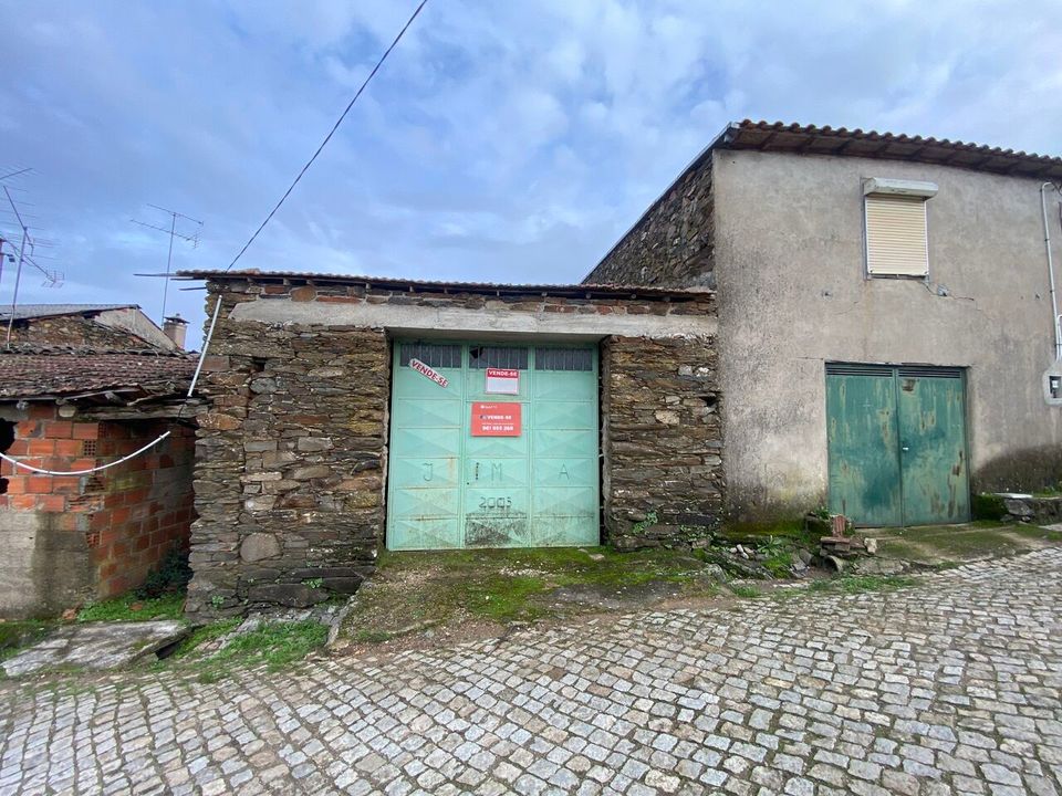 Erhvervsejendom i Macedo de Cavaleiros, Braganca - foto 1