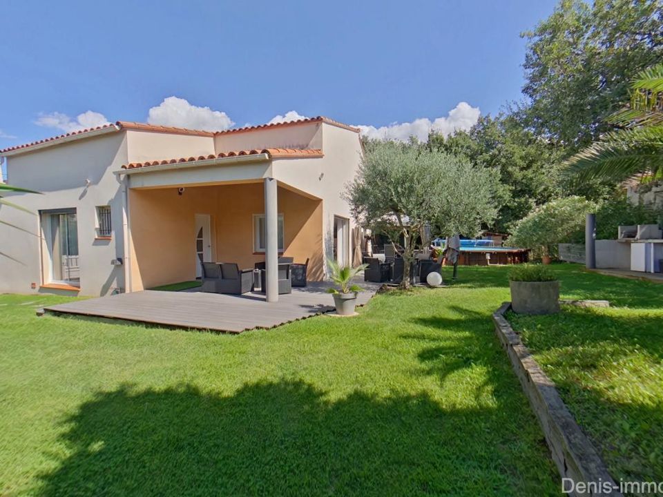 Villa a Les Cluses, Pyrenees-Orientales - foto 1