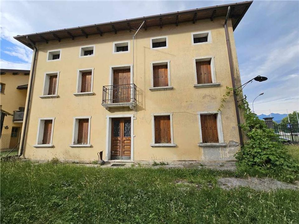 Villa en Belluno, Belluno - foto 1
