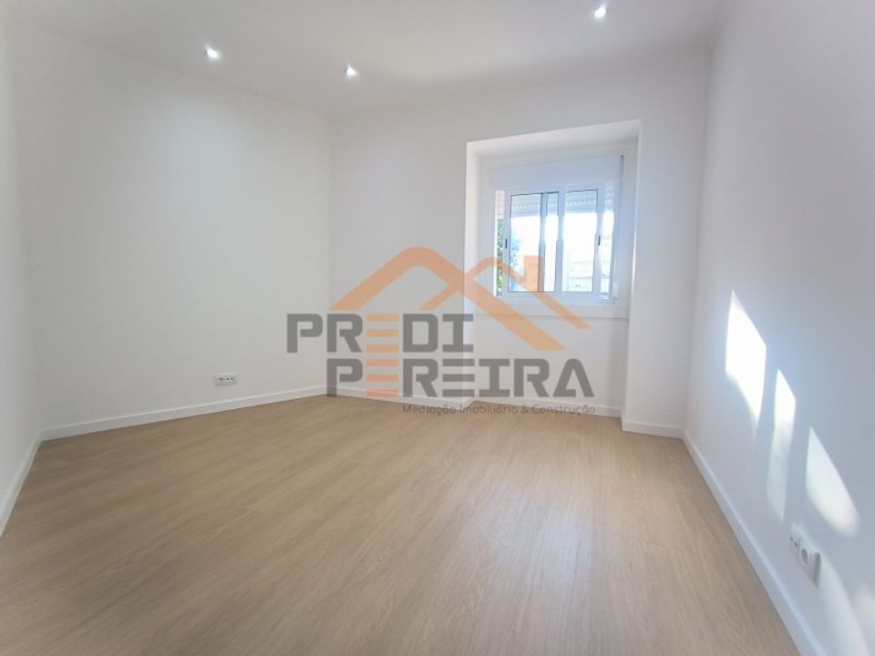 Lejlighed i Amadora, Lisbon - foto 1