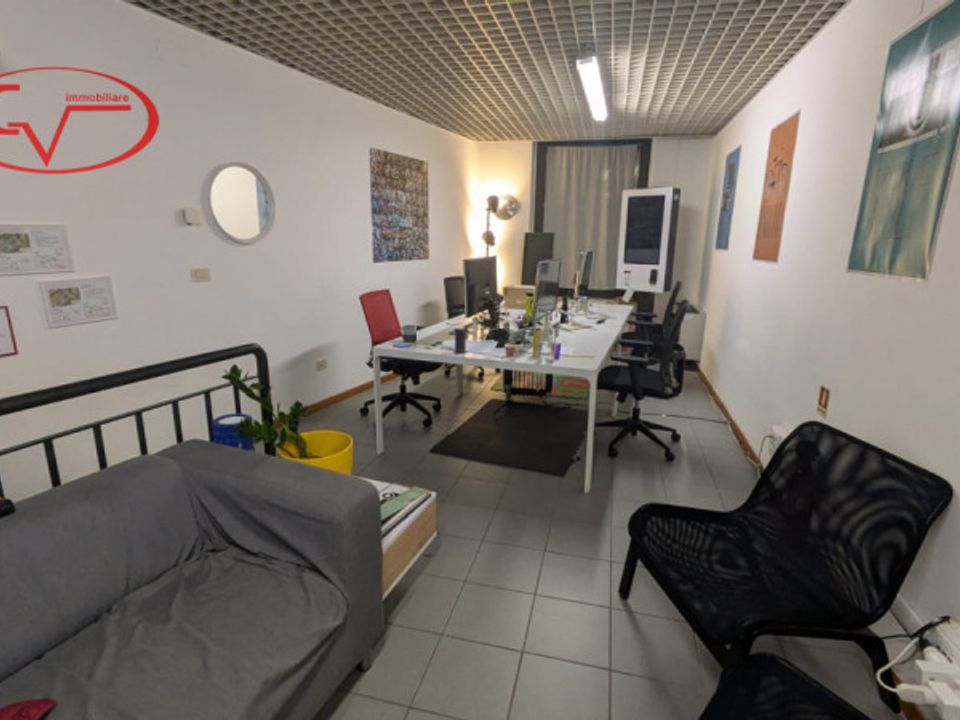 Erhvervsejendom i Montevarchi, Arezzo - foto 3
