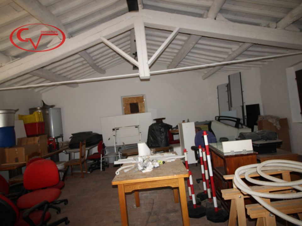 Erhvervsejendom i Terranuova Bracciolini, Arezzo - foto 2