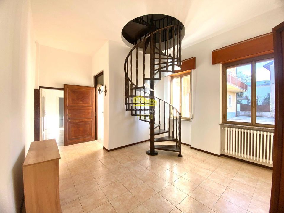 Villa i Trezzo sull'Adda, Milan - foto 2