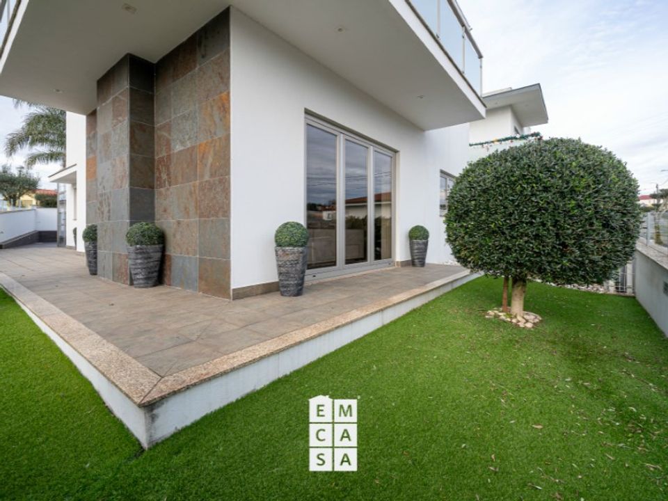 Villa i Oliveira de Azemeis, Aveiro - foto 1