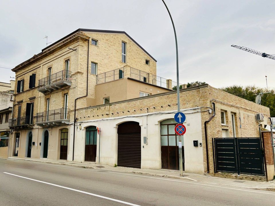 Parkeerruimte in San Benedetto Del Tronto, Ascoli Piceno - foto 2