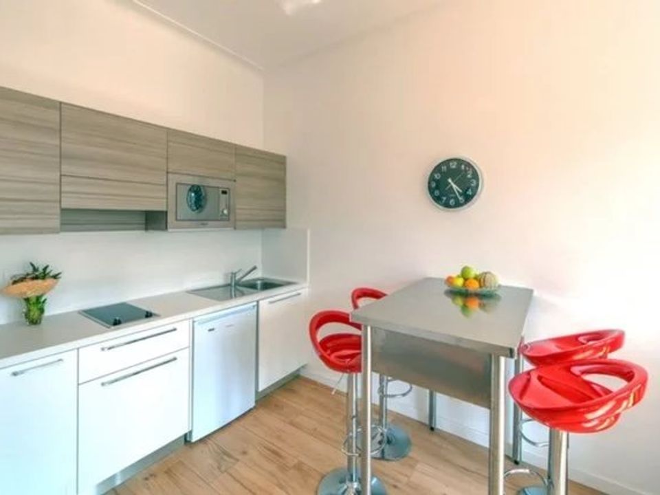 Apartment in Nice, Alpes-Maritimes - photo 2