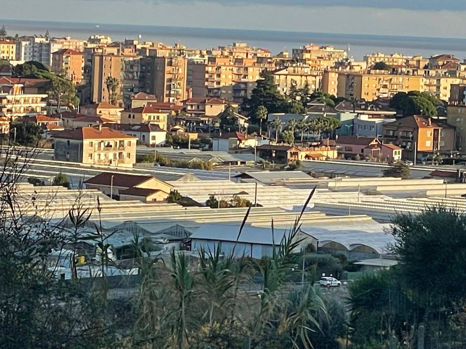 Helårsgrund i Camporosso, Imperia - foto 1
