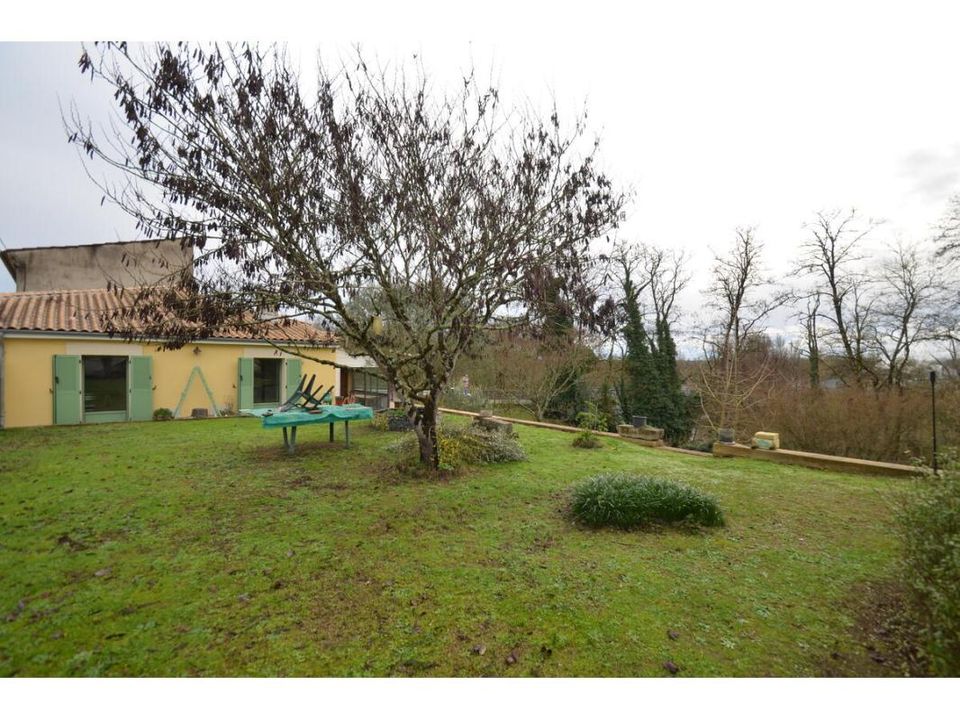 Villa i Saint-Antoine-sur-l'Isle, Gironde - foto 1