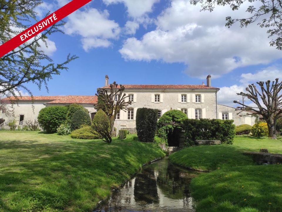 Villa a Saint-Jean-d'Angely, Charente-Maritime - foto 3