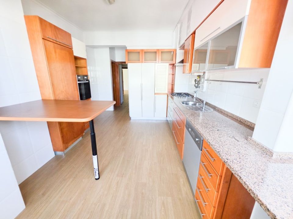 Apartament a Carnaxide, Lisbon - foto 3