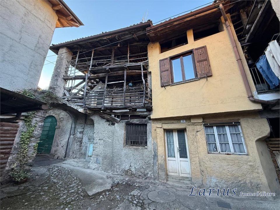 Landejendom i Valbrona, Como - foto 1