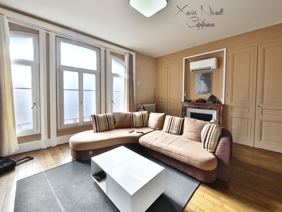Villa i Montrevel-en-Bresse, Ain - bilde 1