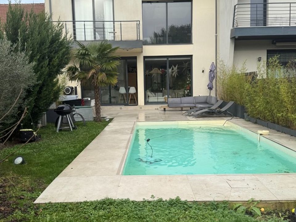 Villa in Groslay, Val-d'Oise - foto 1