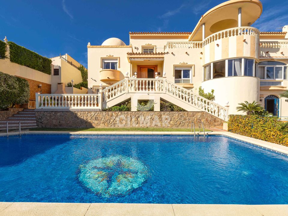 Villa i Benalmadena, Malaga - foto 1