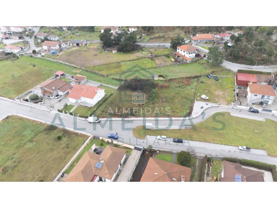 Helårsgrund i Vila Pouca de Aguiar, Vila Real - foto 1