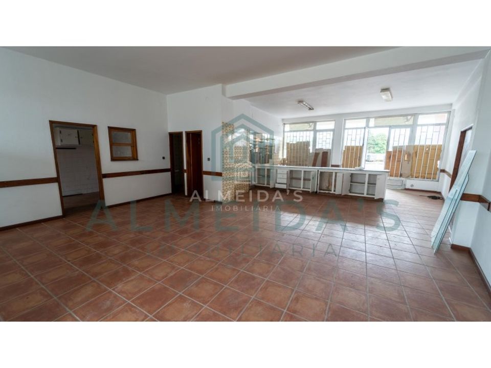 Erhvervsejendom i Chaves, Vila Real - foto 1