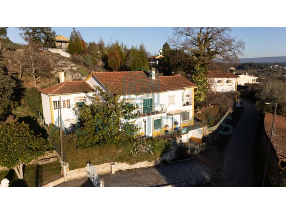Villa i Santa Cruz-Trindade e Sanjurge, Vila Real - foto 1