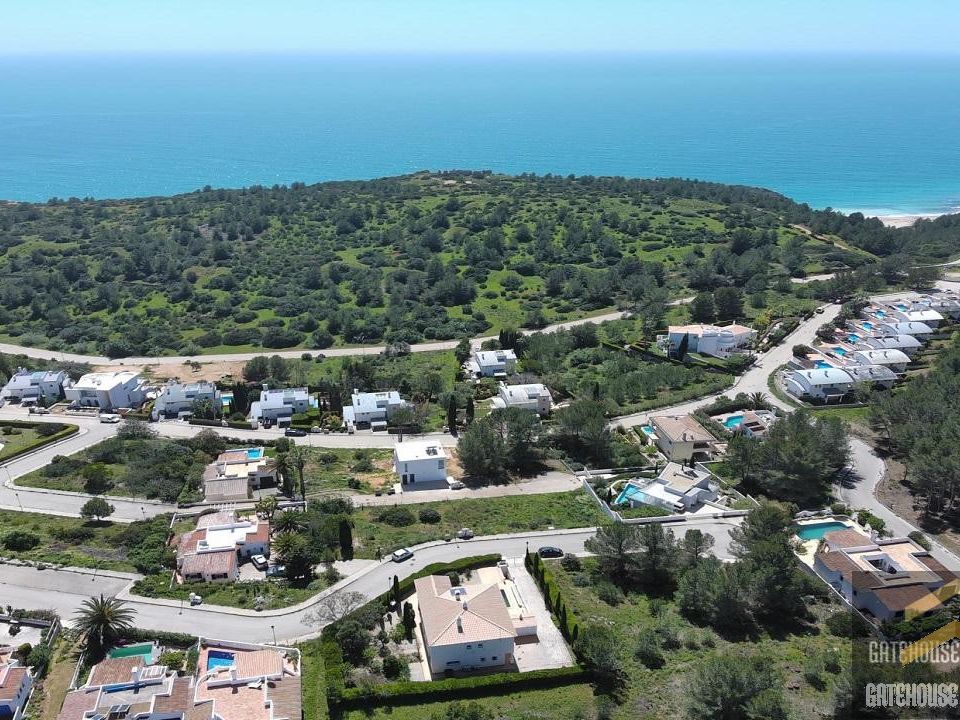 Helårsgrund i Burgau, Faro - foto 1